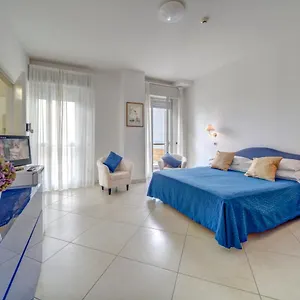 Carlton Rimini