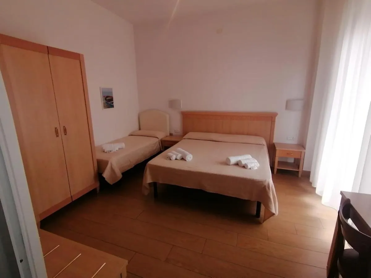 Hotel Santanna Rimini 2*,  Italia