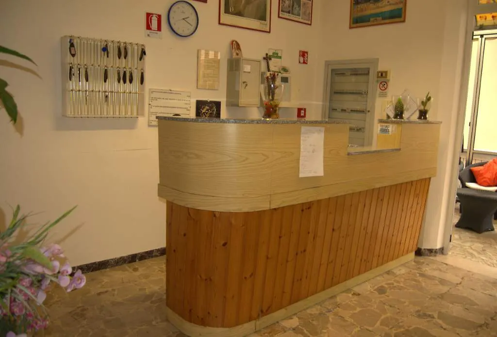 Hotel Santanna Rimini 2*,